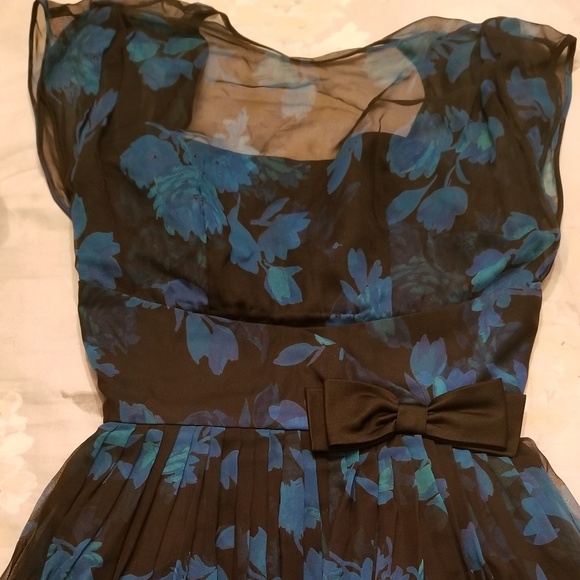 I.Magnin & co Blue Flower Chiffon Dress. - Picture 2 of 8